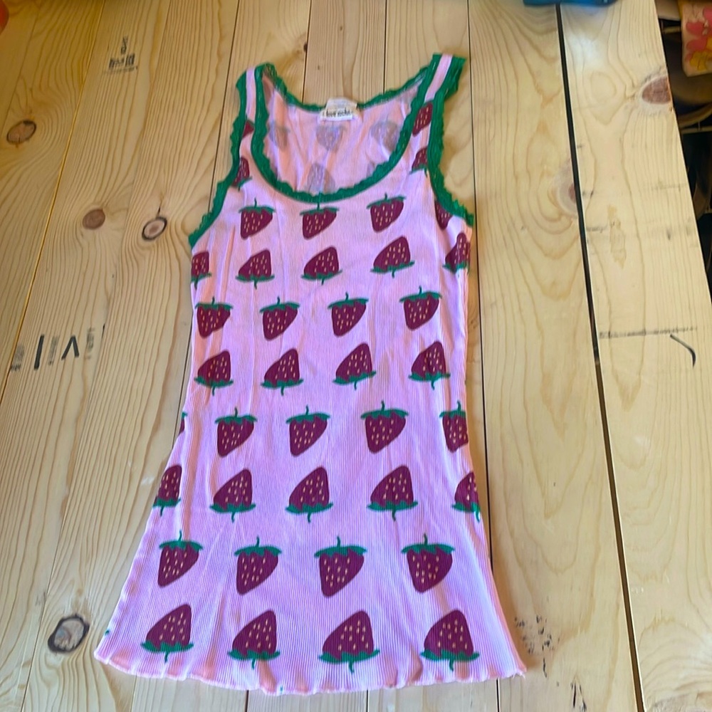 Vintage strawberry top!
